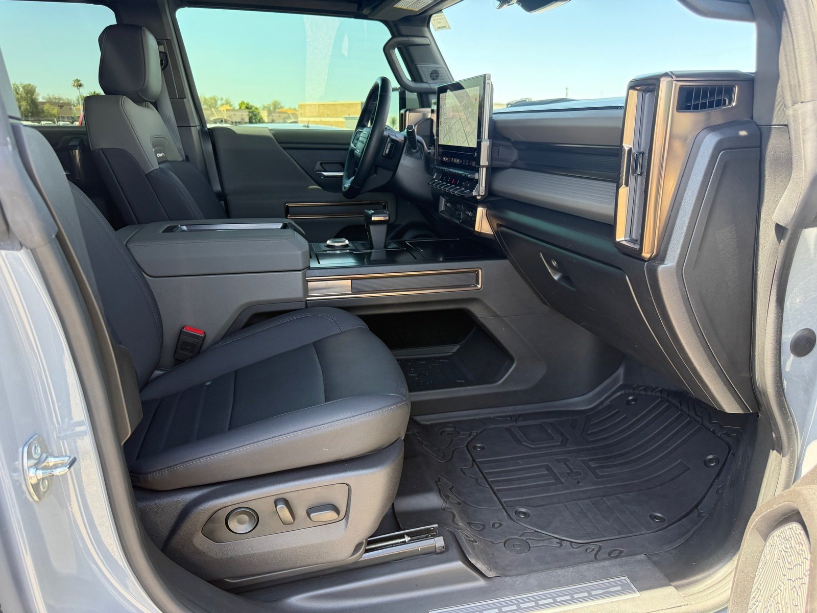 Used 2024 GMC Hummer EV 2X w/ Extreme Off-Road Package AWD/4WD image 30
