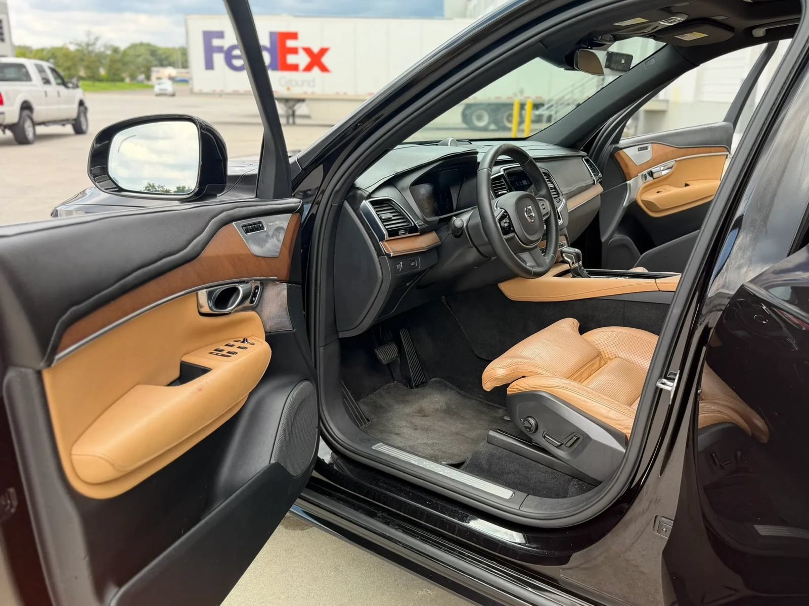 Used 2017 Volvo XC90 T6 Inscription w/ Vision Package AWD/4WD image 17