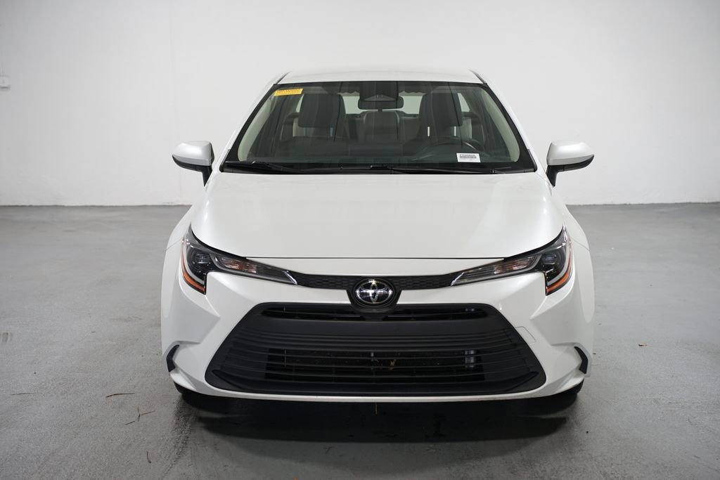 Certified 2023 Toyota Corolla LE image 2