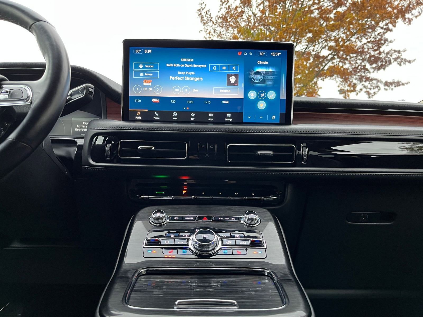 Used 2023 Lincoln Nautilus Reserve w/ Equipment Group 201A image 22