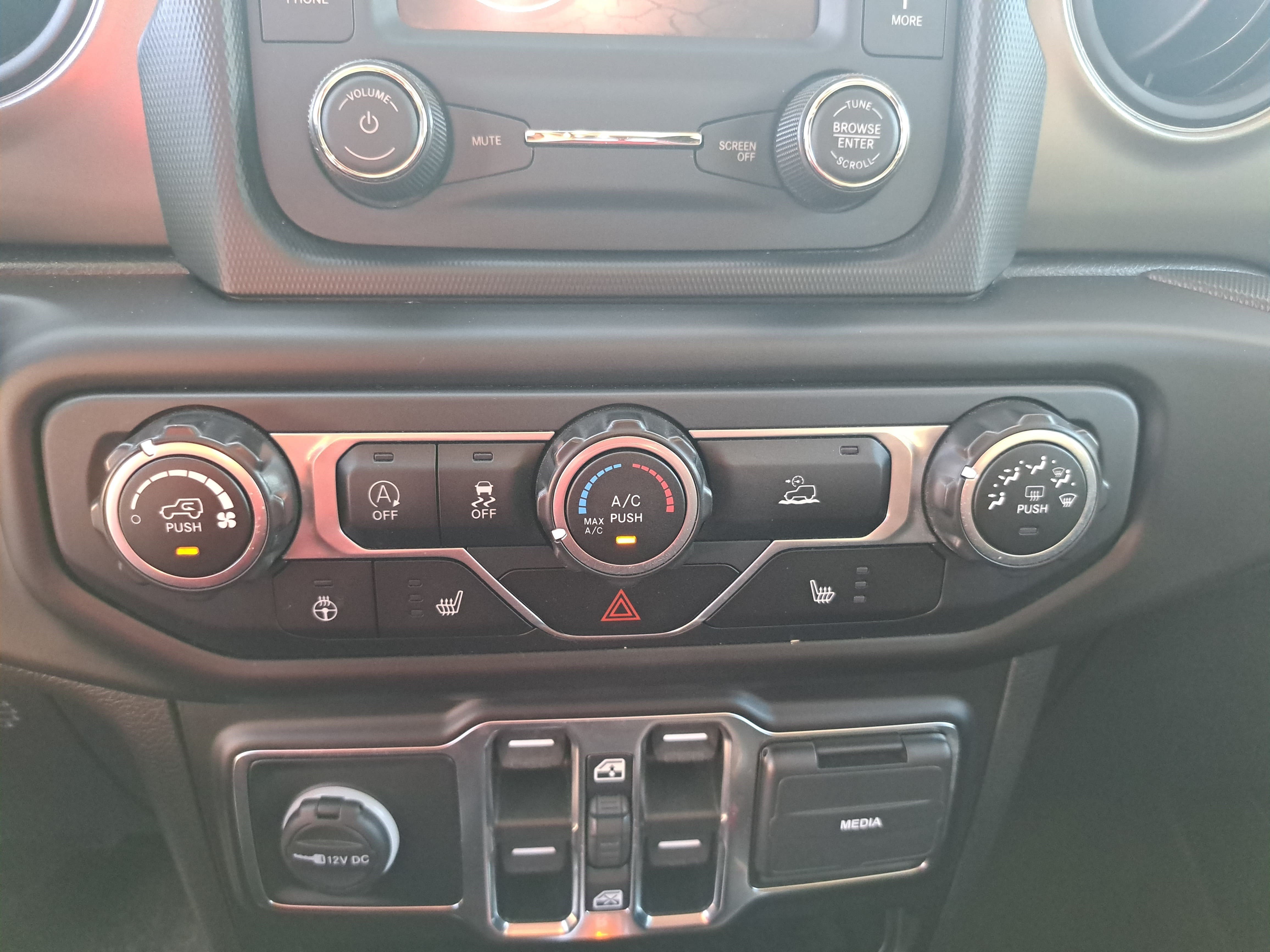 Used 2021 Jeep Gladiator Sport AWD/4WD image 22