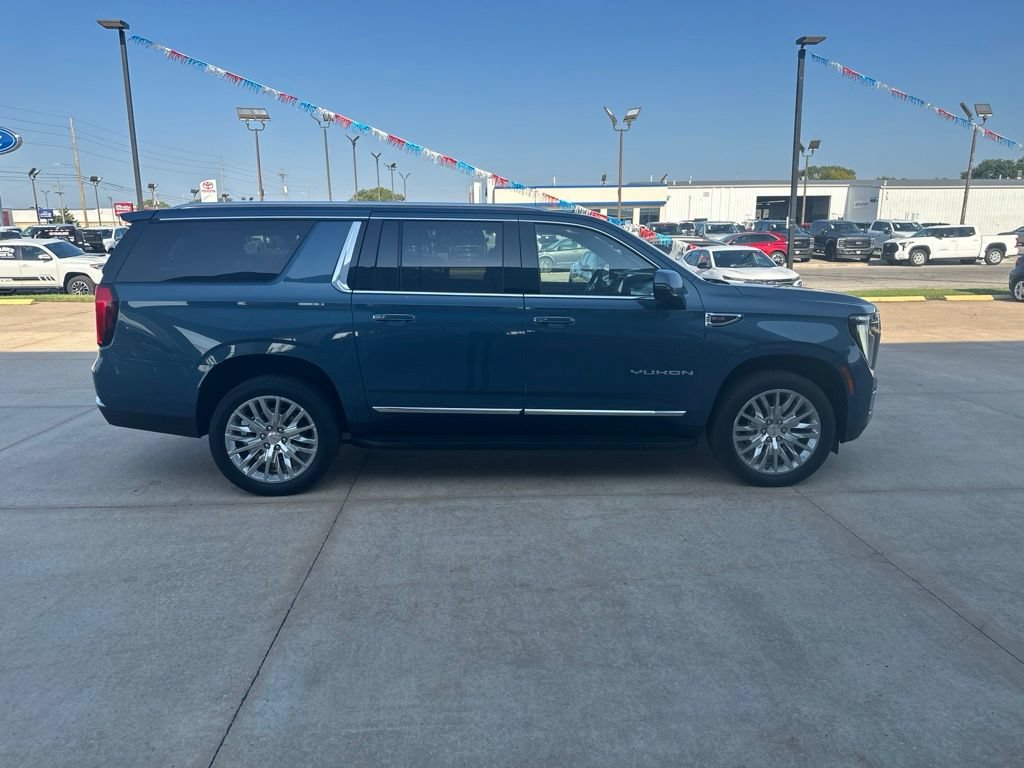 Used 2025 GMC Yukon XL Elevation w/ Technology Package AWD/4WD image 36