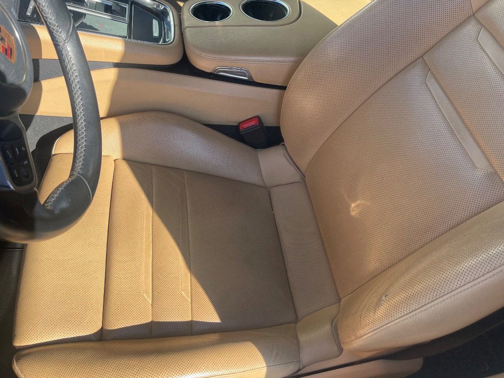 Used 2018 Porsche Panamera image 28