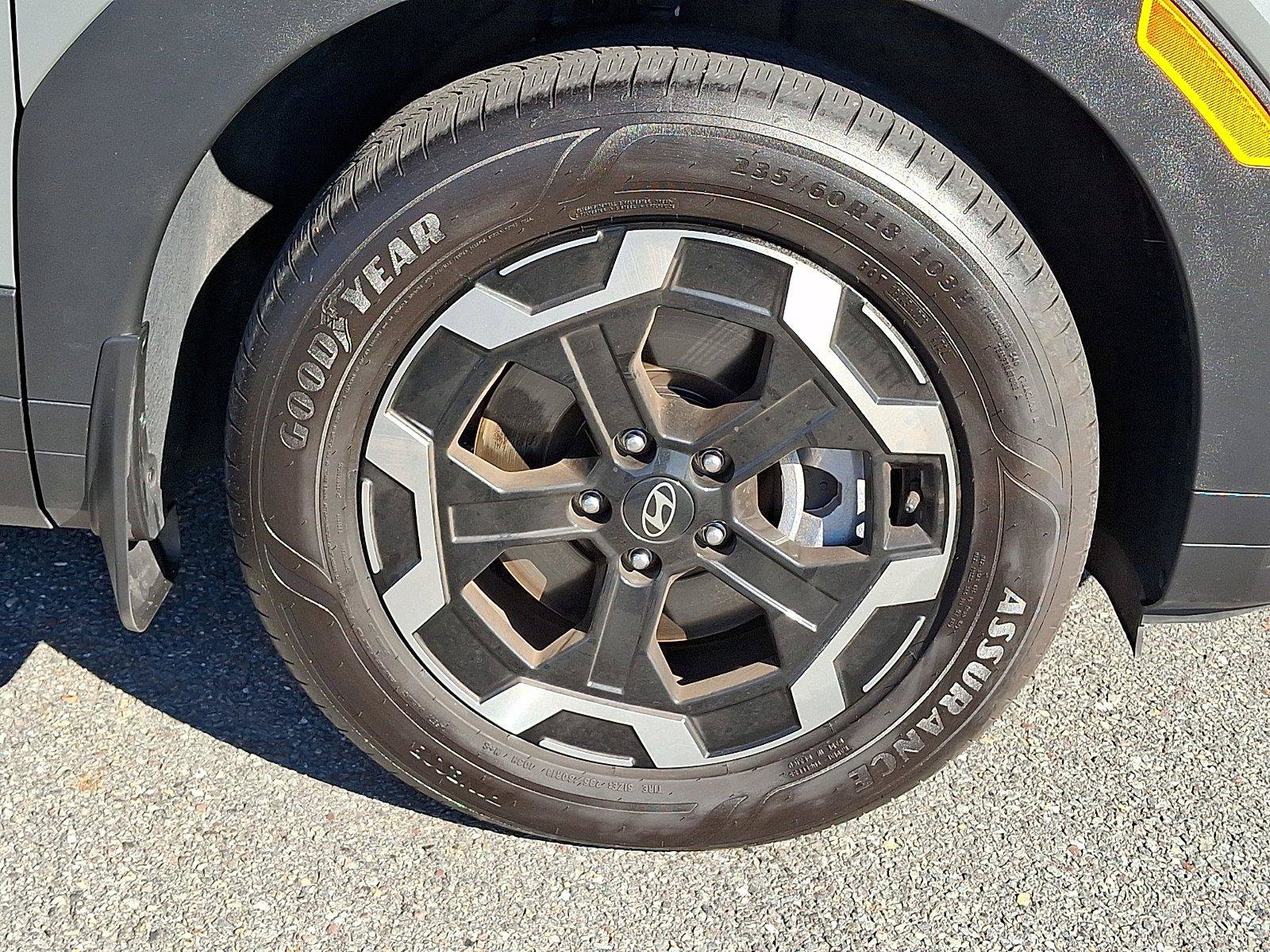 Used 2025 Hyundai Santa Fe SE AWD/4WD image 8