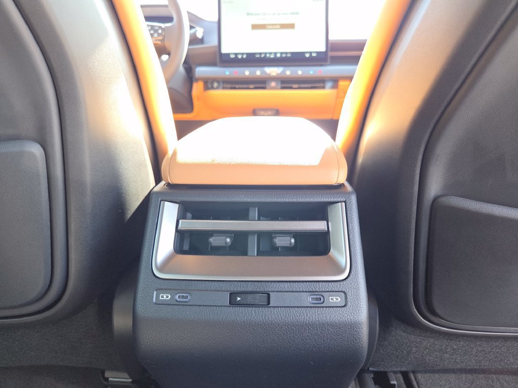 New 2026 Lexus ES 350h w/ Cold Area Package FWD image 32
