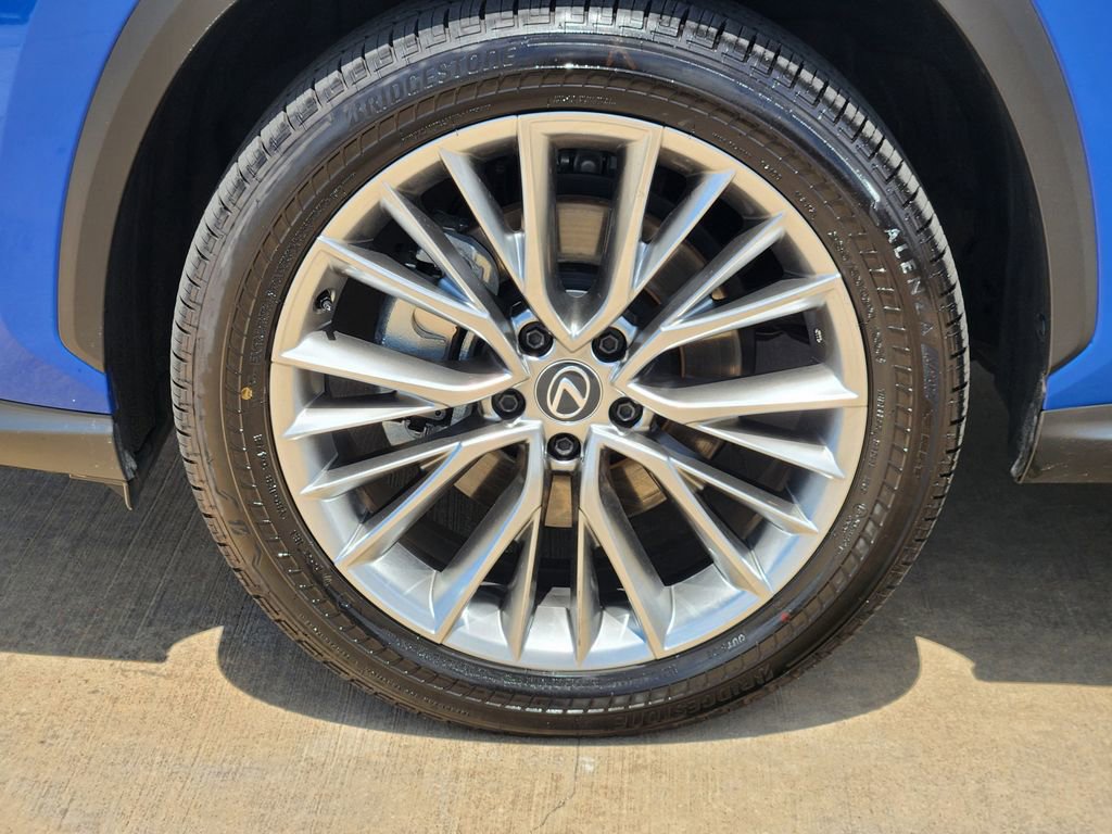 Used 2025 Lexus NX 350 AWD w/ Premium Package image 10