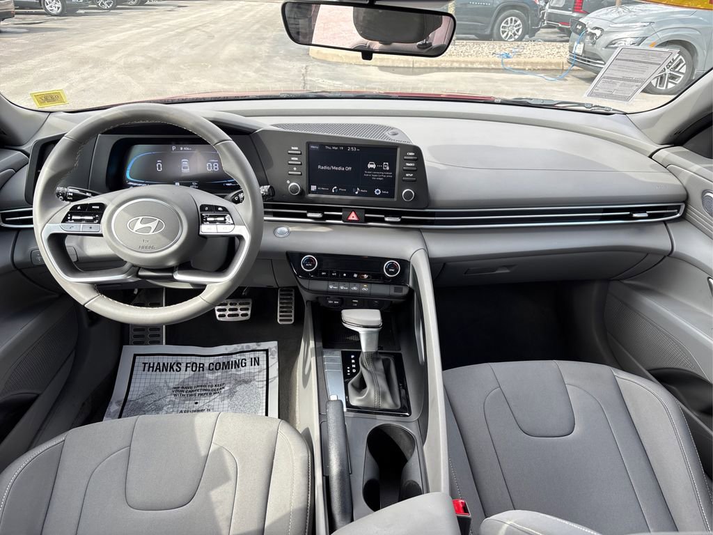 Certified 2025 Hyundai Elantra Sport FWD image 20