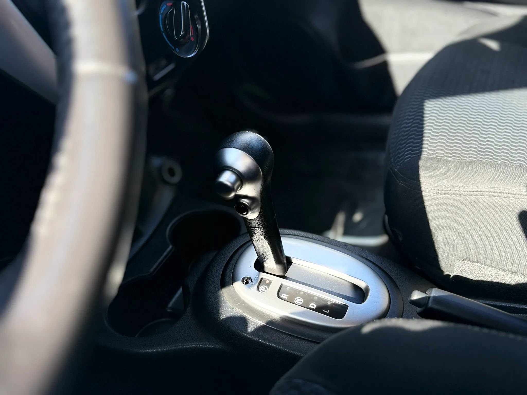 Used 2017 Nissan Versa Note SV image 26