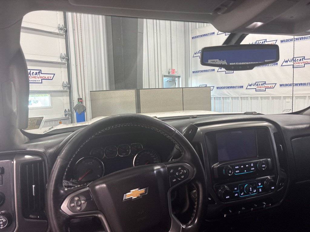 Used 2018 Chevrolet Silverado 3500 LT w/ LT Convenience Package AWD/4WD image 2