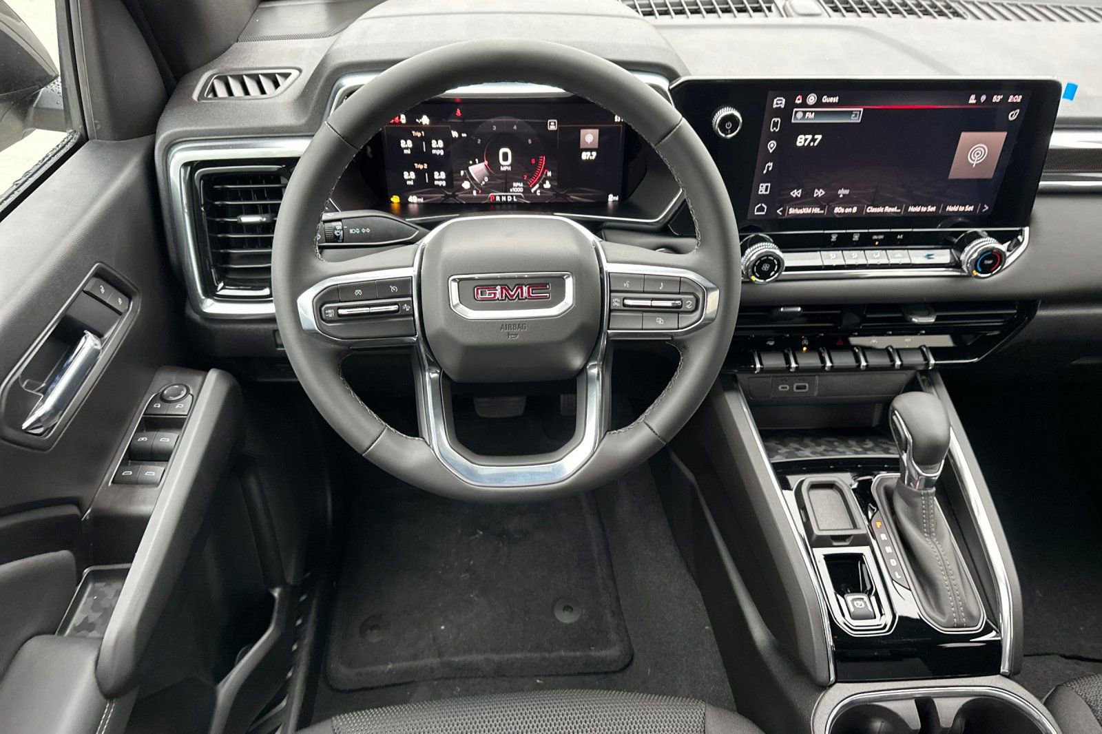 New 2026 GMC Canyon Elevation image 15