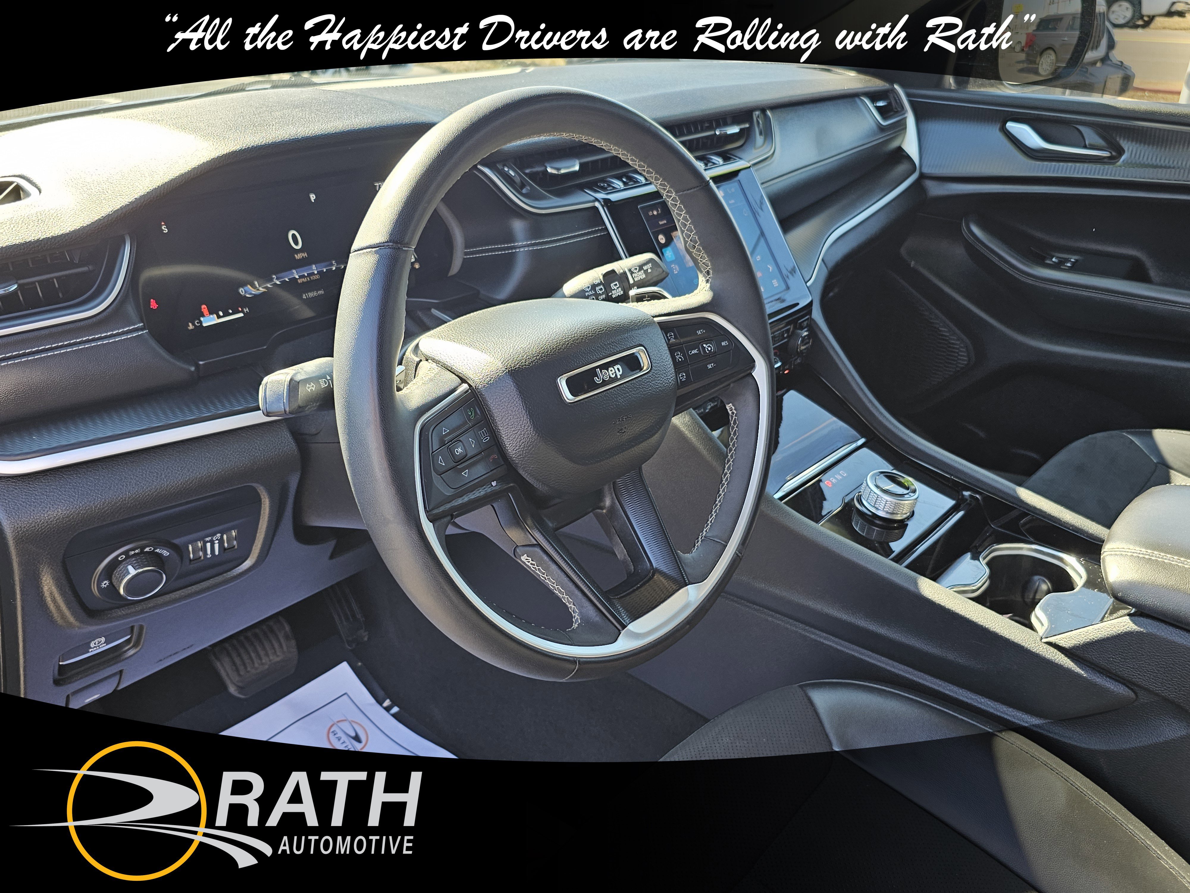 Used 2023 Jeep Grand Cherokee L Laredo AWD/4WD image 11