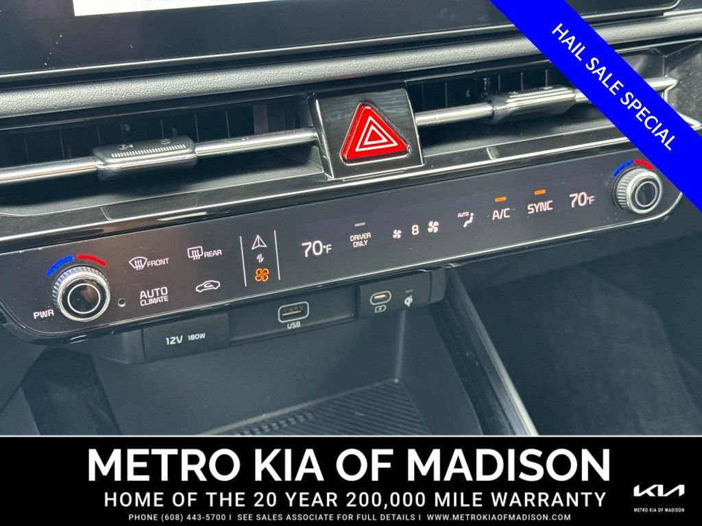 Used 2025 Kia Niro EX FWD image 23