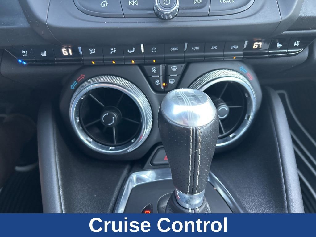 Used 2020 Chevrolet Camaro SS RWD image 17