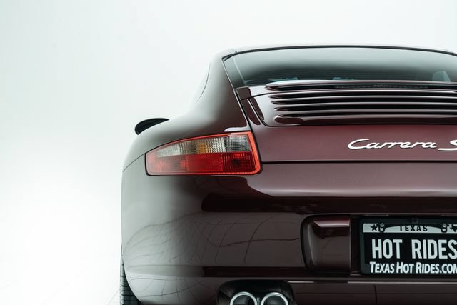 Used 2005 Porsche 911 Carrera S RWD image 17