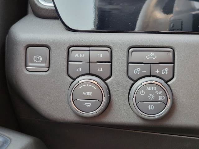 Used 2024 Chevrolet Silverado 1500 RST w/ Convenience Package II AWD/4WD image 15