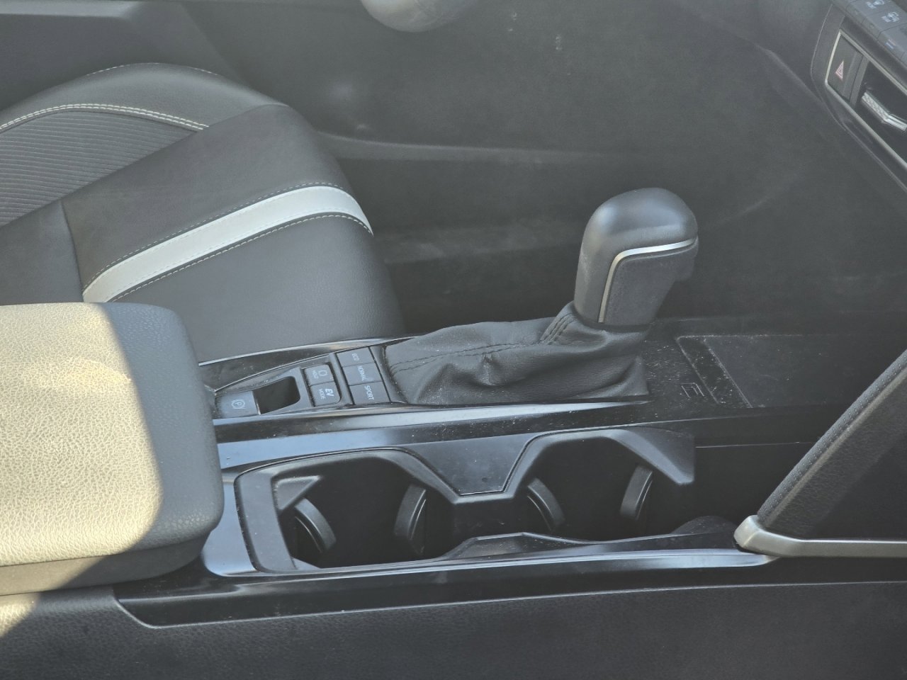 Certified 2025 Toyota Camry SE image 14