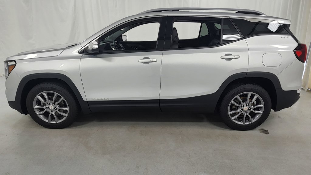 Used 2022 GMC Terrain SLT w/ LPO, Roadside Safety Package AWD/4WD image 6
