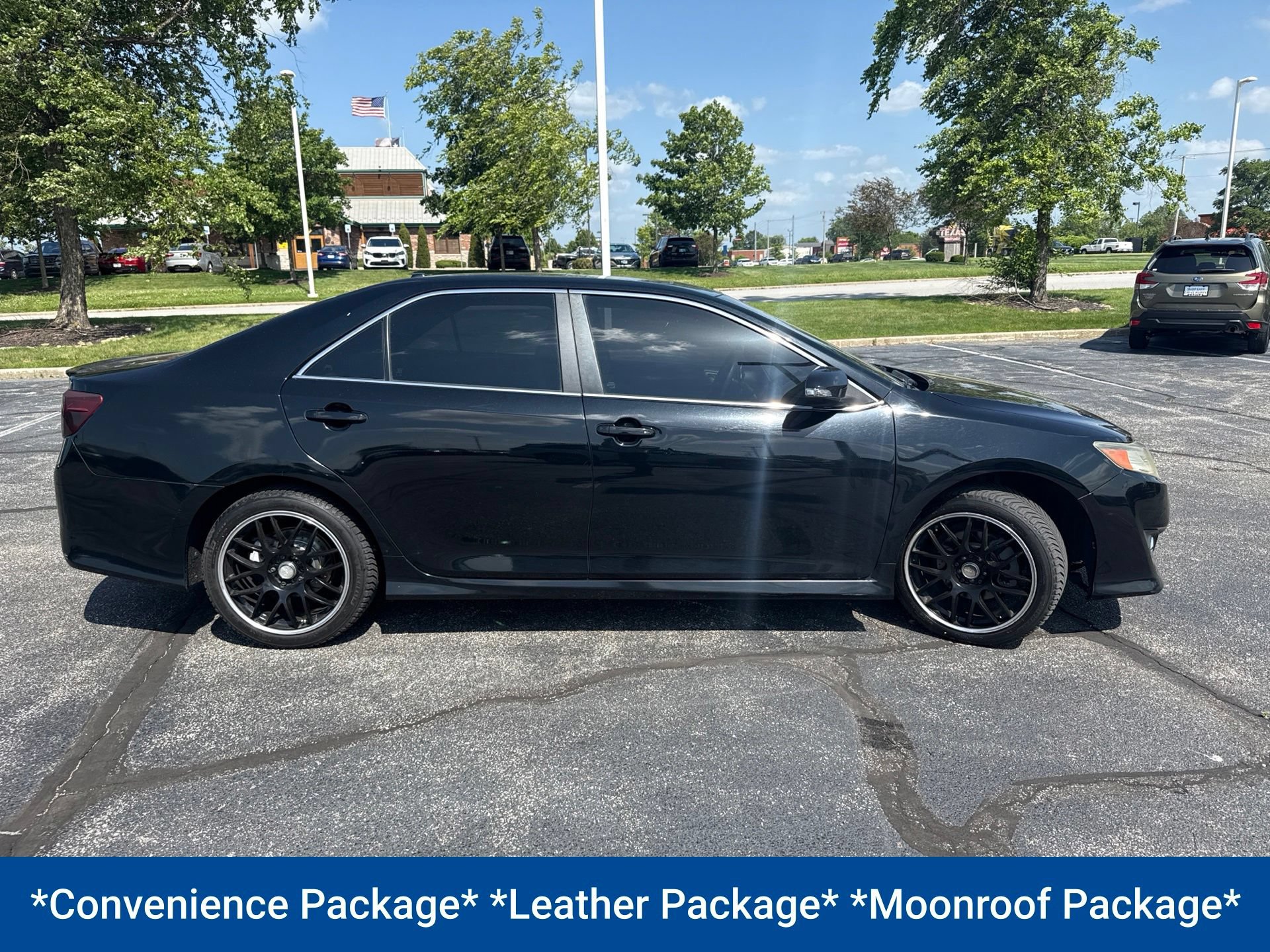 Used 2012 Toyota Camry SE w/ Leather Pkg FWD image 7