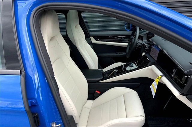 New 2026 Porsche Panamera 4 image 24
