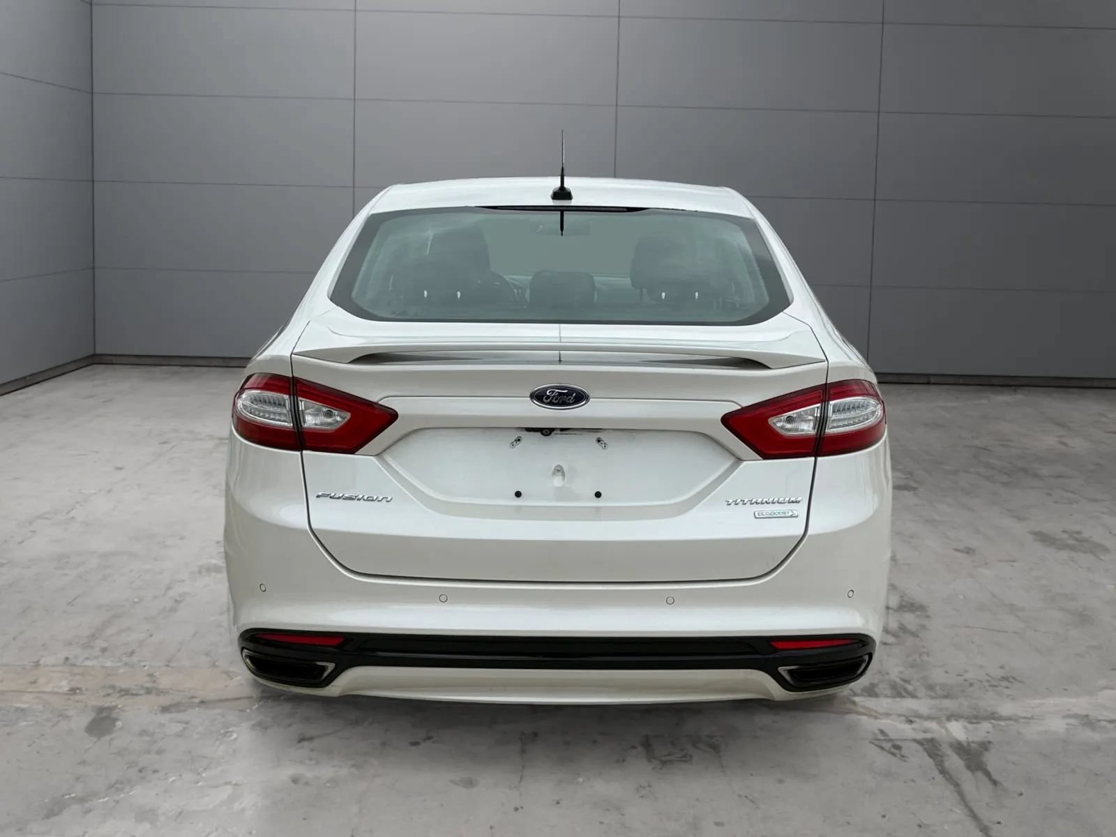 Used 2016 Ford Fusion Titanium FWD image 11