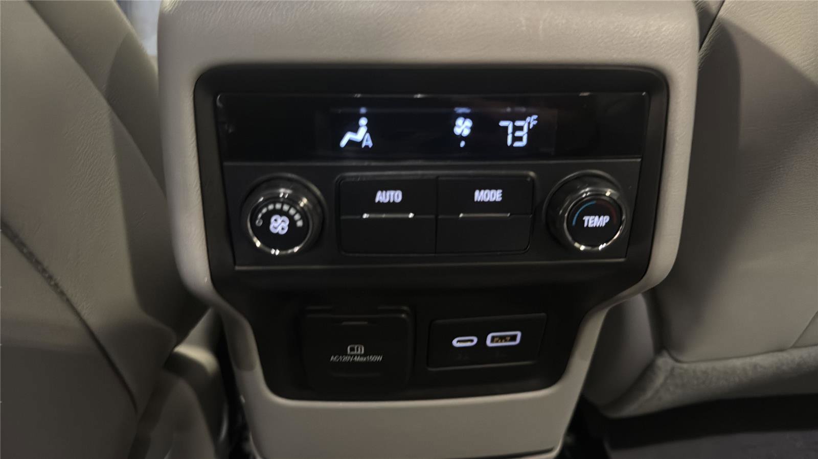 Used 2020 GMC Acadia SLT w/ Driver Alert Package II image 26