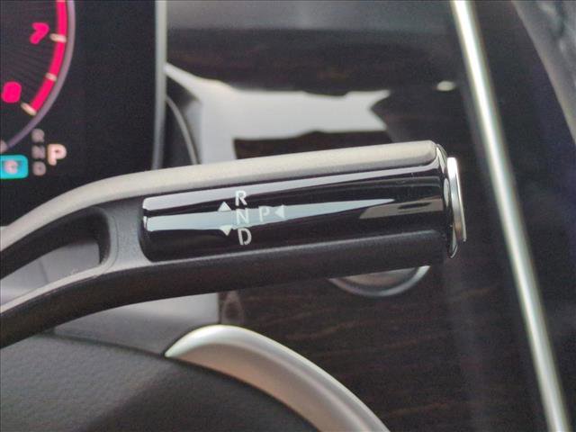 Used 2024 Mercedes-Benz GLC 300 image 12