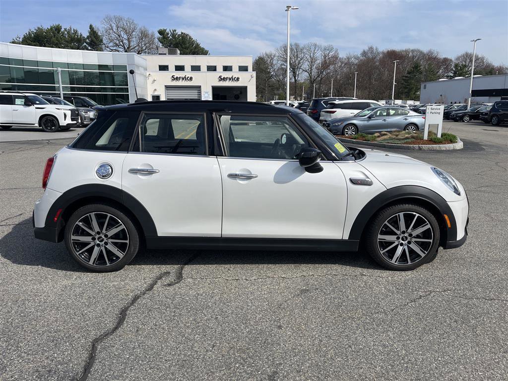 Used 2024 MINI Cooper S image 2