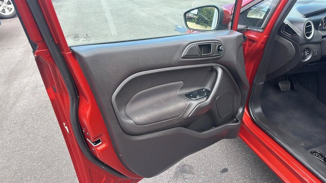 Used 2018 Ford Fiesta SE FWD image 22