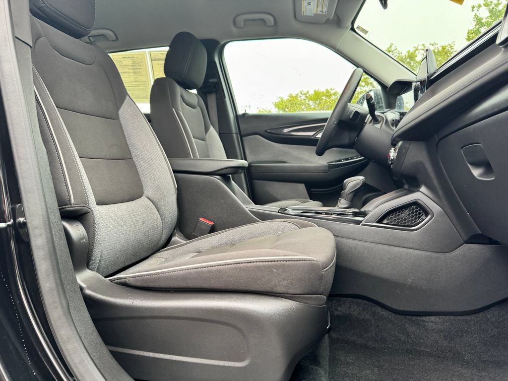 Used 2025 Chevrolet TrailBlazer LS AWD/4WD image 10