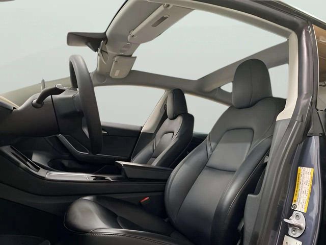 Used 2023 Tesla Model 3 Standard Range image 39