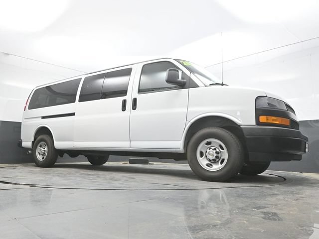 Used 2024 Chevrolet Express 3500 LS RWD image 32