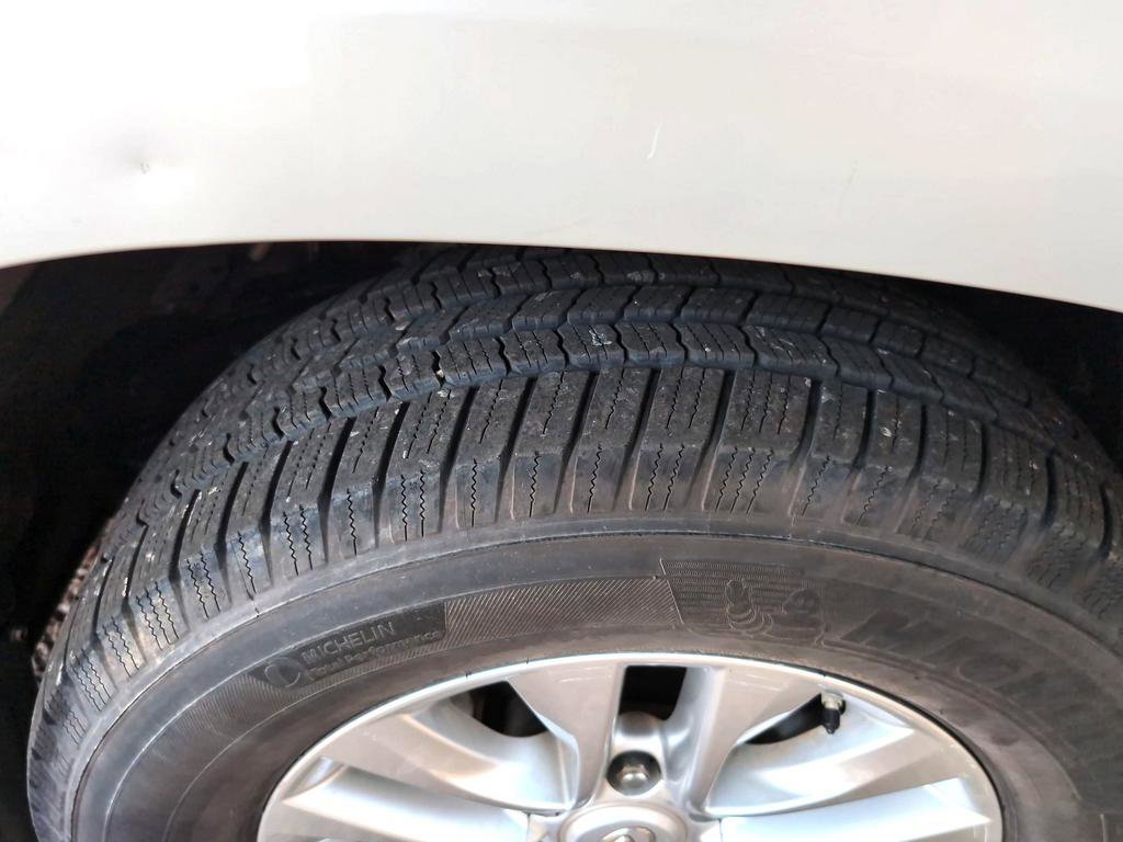 Used 2015 Lexus GX 460 w/ Premium Package AWD/4WD image 37