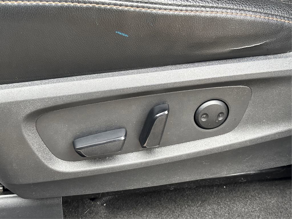 Certified 2023 Nissan Pathfinder Rock Creek image 32