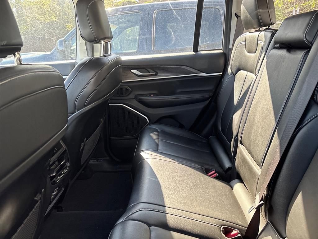 Used 2022 Jeep Grand Cherokee Limited 4xe image 14