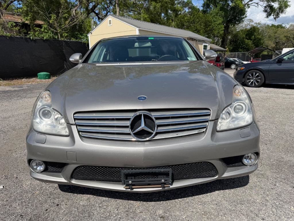 Used 2007 Mercedes-Benz CLS 550 image 2