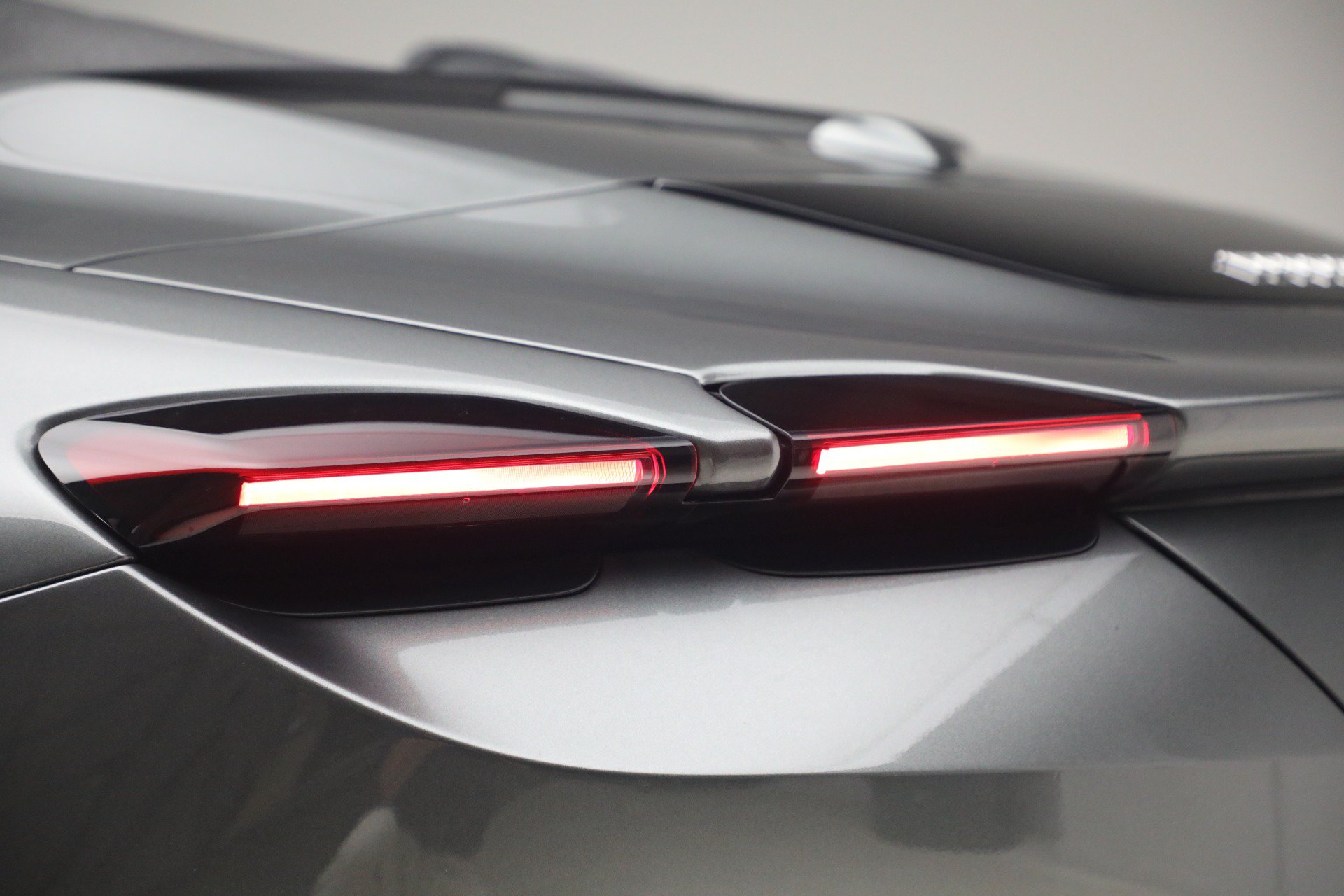 Certified 2026 Ferrari Roma Spider RWD image 25