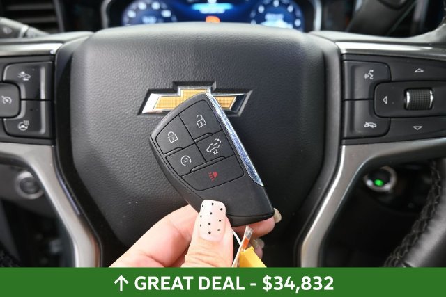 Used 2025 Chevrolet Silverado 1500 LT AWD/4WD image 36