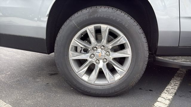 New 2026 Chevrolet Suburban Premier w/ Sun And Tow Package image 9