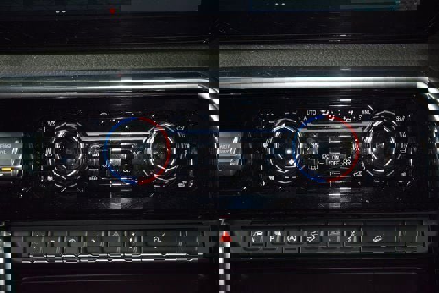 Used 2025 GMC Sierra 1500 Denali w/ Denali Reserve Package image 29