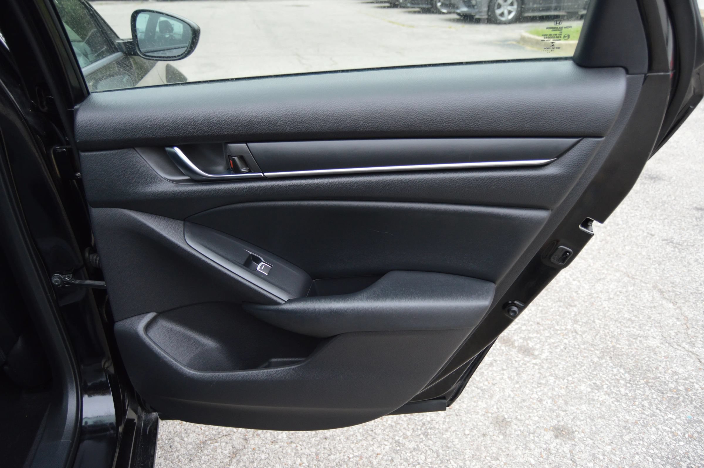 Used 2018 Honda Accord Sport image 26