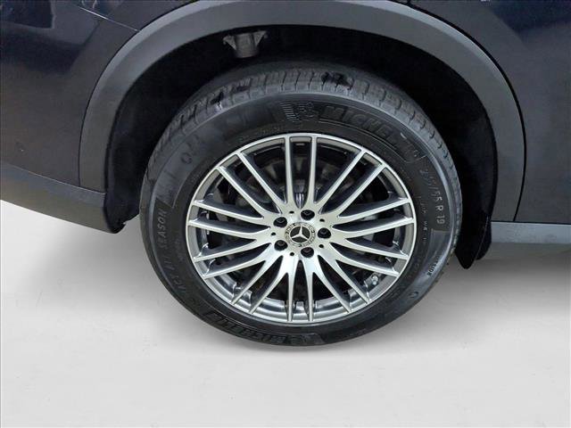 Used 2024 Mercedes-Benz GLC 300 4MATIC image 24