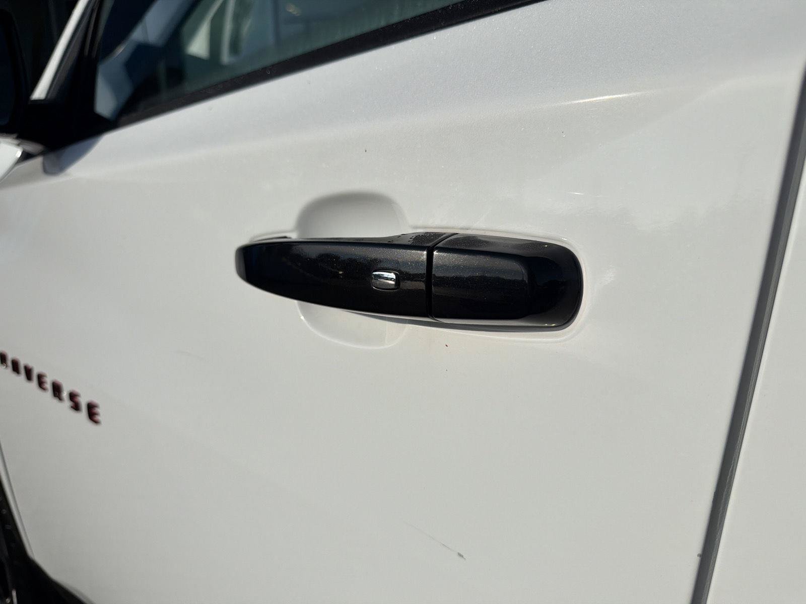 Used 2019 Chevrolet Traverse Premier w/ Redline Edition FWD image 11