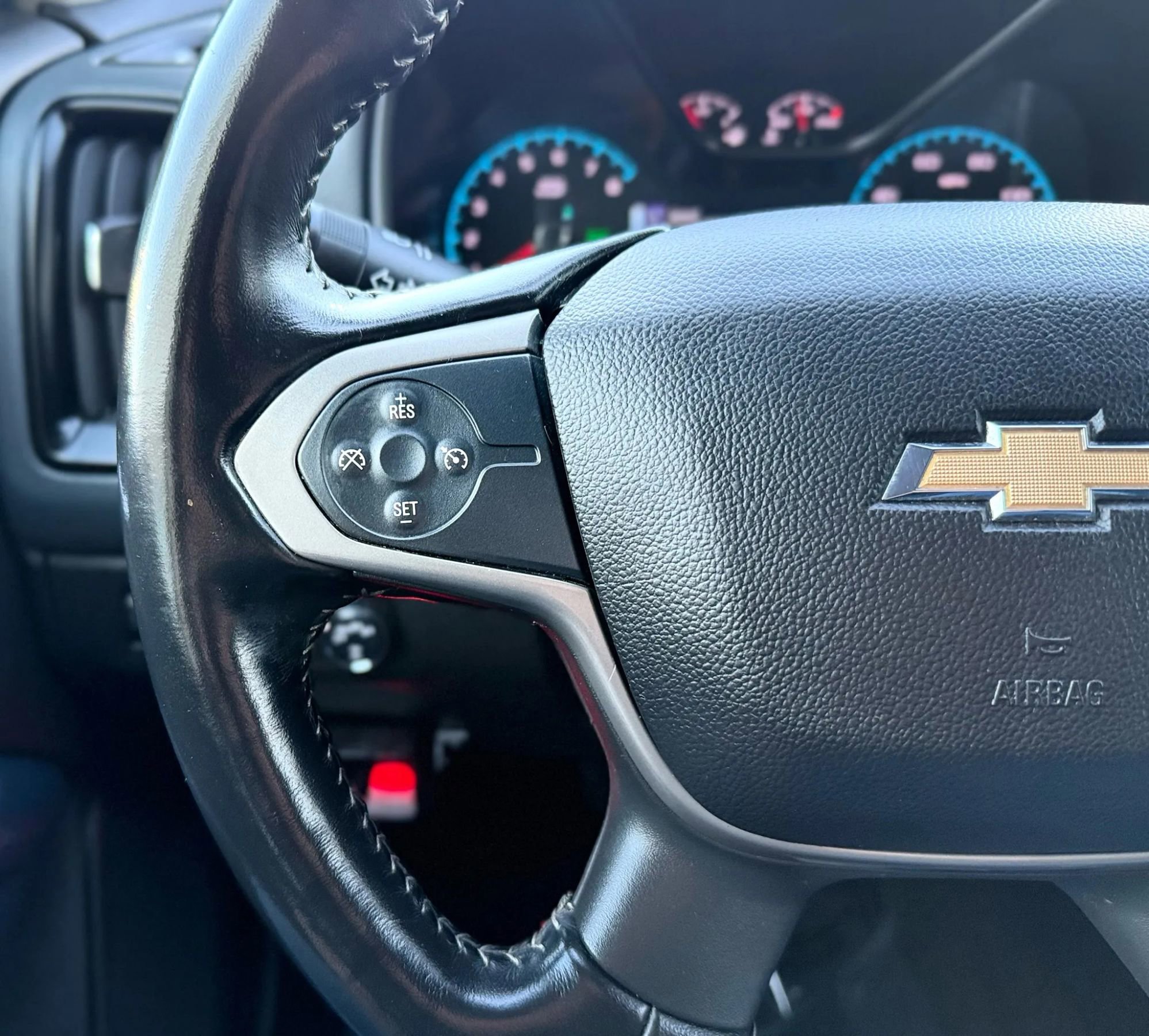 Used 2017 Chevrolet Colorado Z71 image 13