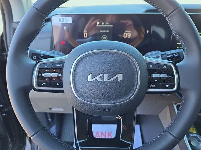 New 2026 Kia Carnival image 11