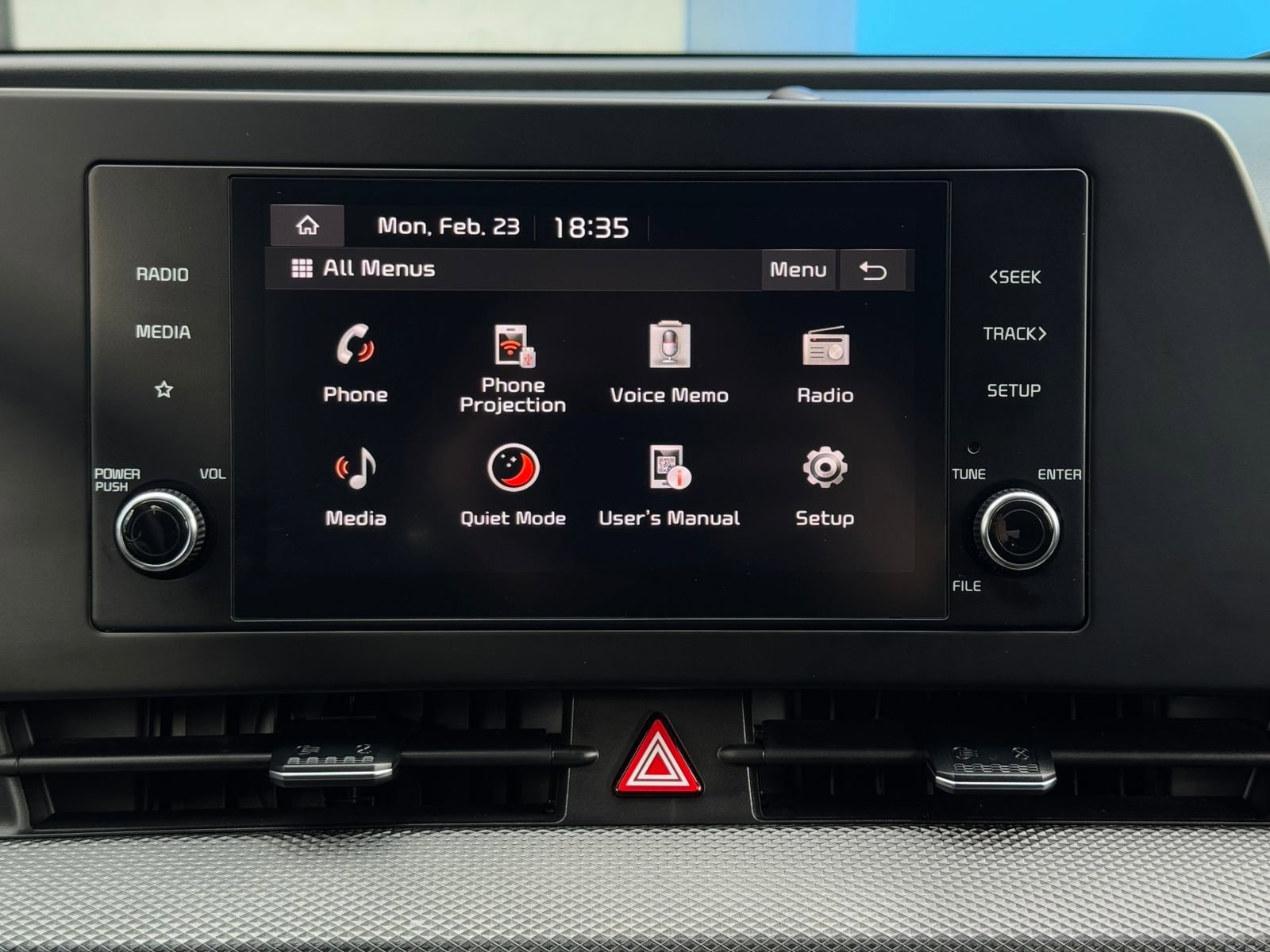 Used 2024 Kia Sportage LX image 21