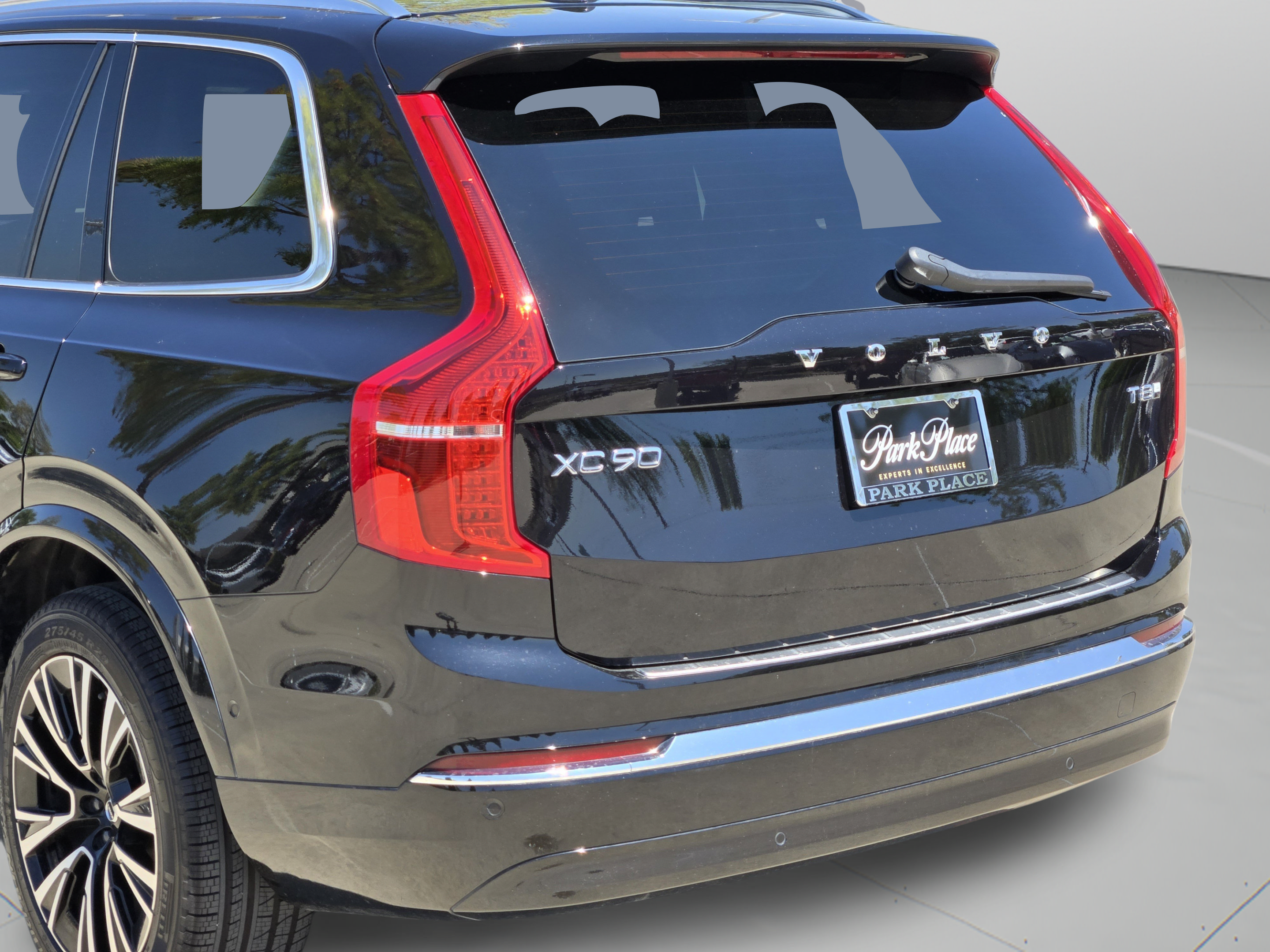 Used 2025 Volvo XC90 T8 Plus w/ Protection Package Premier AWD/4WD image 32