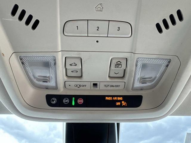 Used 2025 Cadillac XT6 Premium Luxury image 22