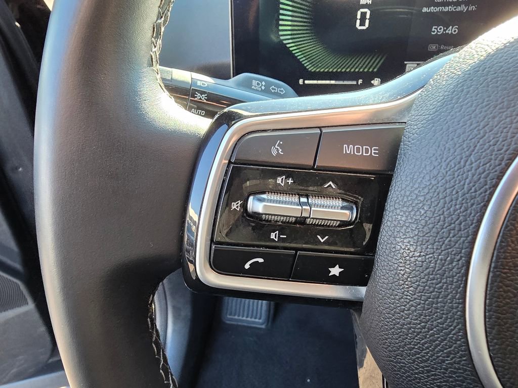 Used 2024 Kia Sorento S image 26
