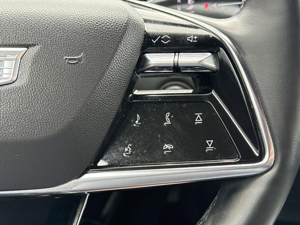 Used 2025 Cadillac Lyriq Luxury w/ LPO, Floor Liner Package image 36