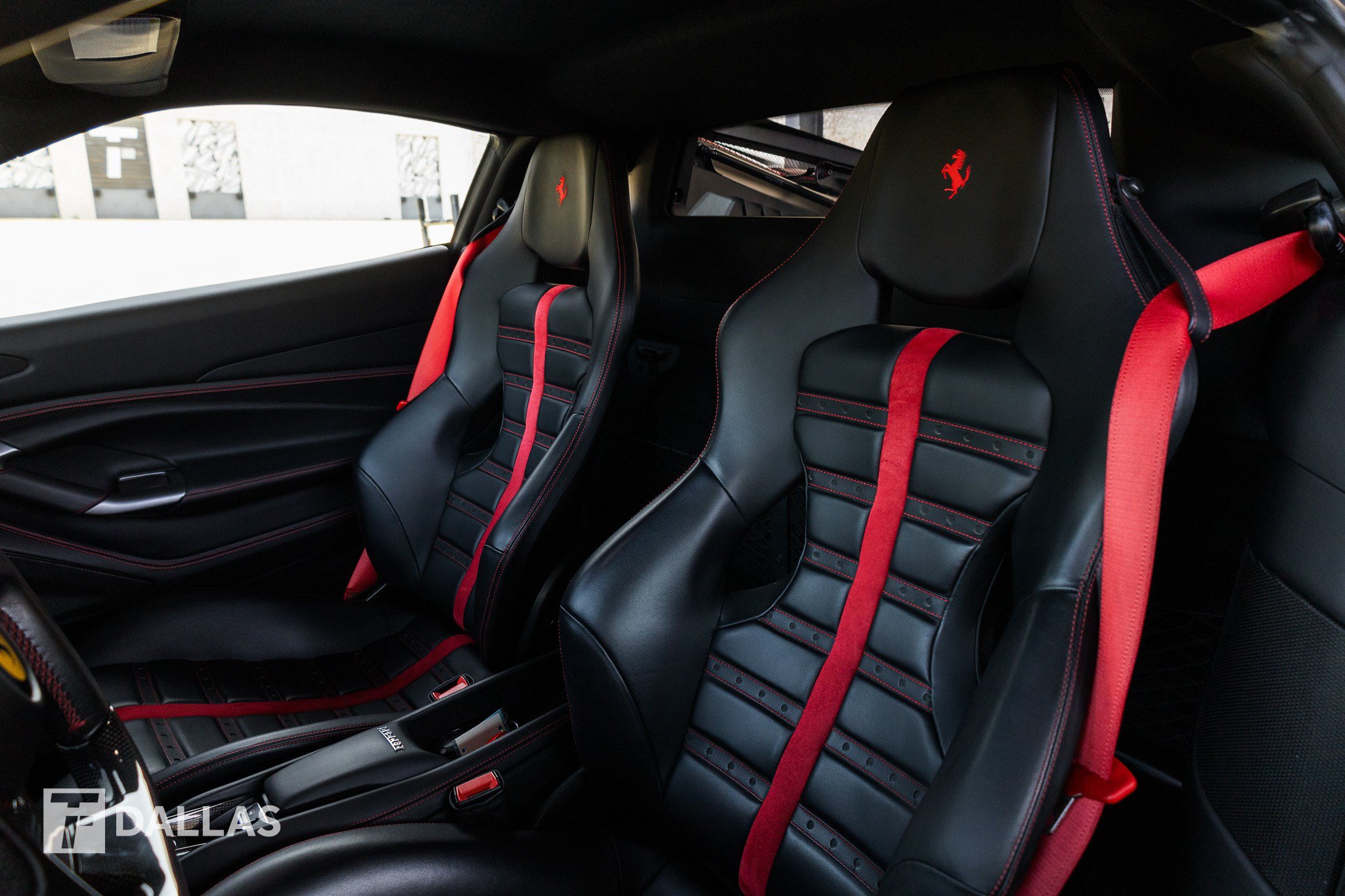 Used 2020 Ferrari F8 Tributo RWD image 24